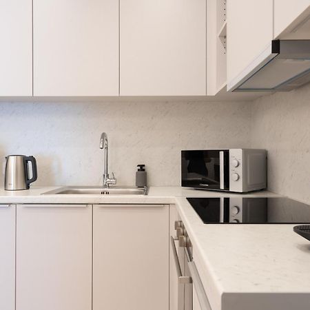 אתונה Newly Renovated 2 Bedroom Apartment, 5Min To Metro מראה חיצוני תמונה