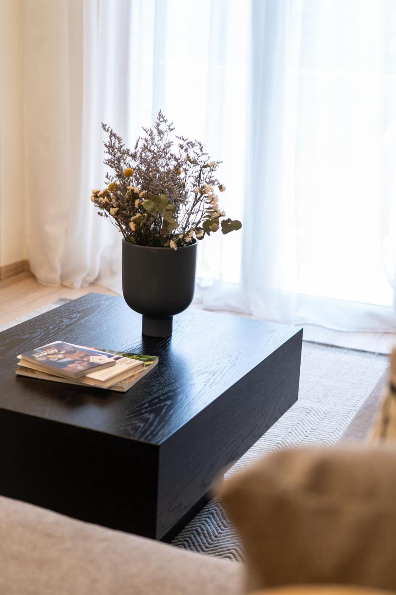 אתונה Newly Renovated 2 Bedroom Apartment, 5Min To Metro מראה חיצוני תמונה